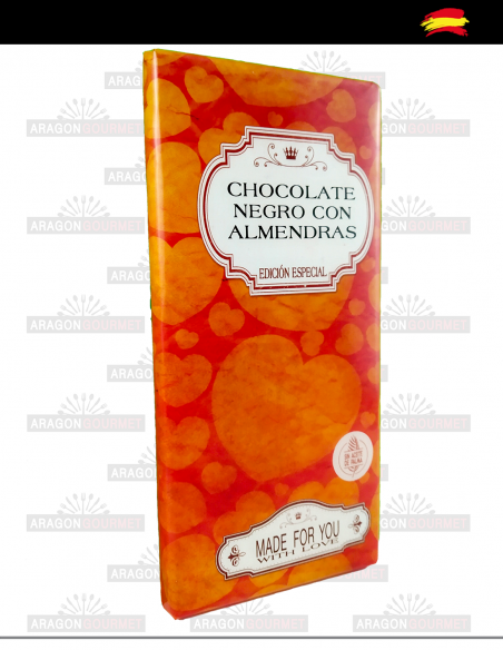 Chocolate negro con almendra