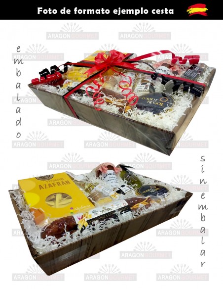 Cesta detalle con varios productos gourmet de lado
